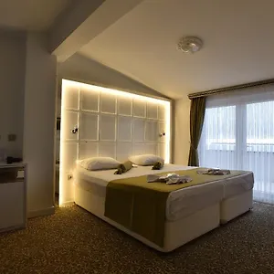 Otel Safari